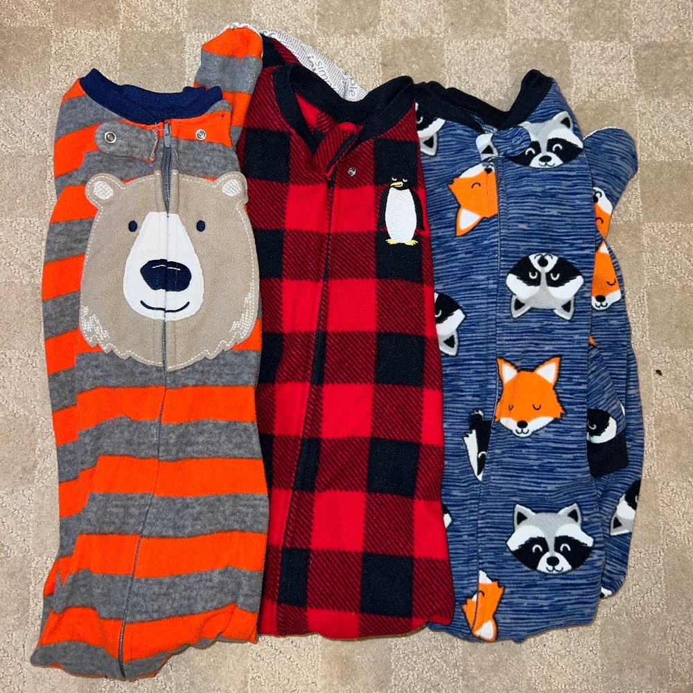 Carter’s 4T fleece footie pajamas x3